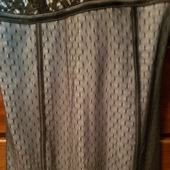 Express Top - Picture 3 of 6